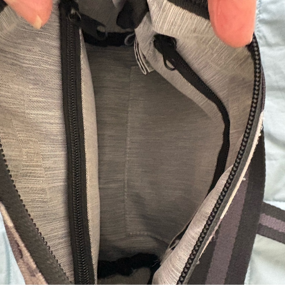 Sherpani Skye crossbody bag - Picture 6 of 10